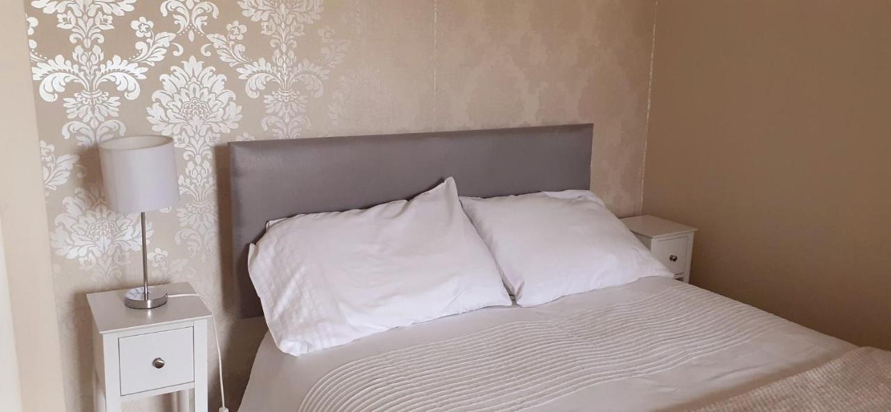 Queens Rooms พอร์ทแมด็อก ภายนอก รูปภาพ