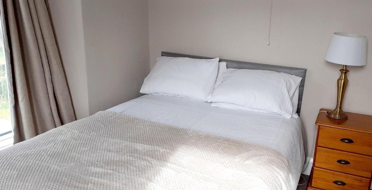 Queens Rooms พอร์ทแมด็อก ภายนอก รูปภาพ