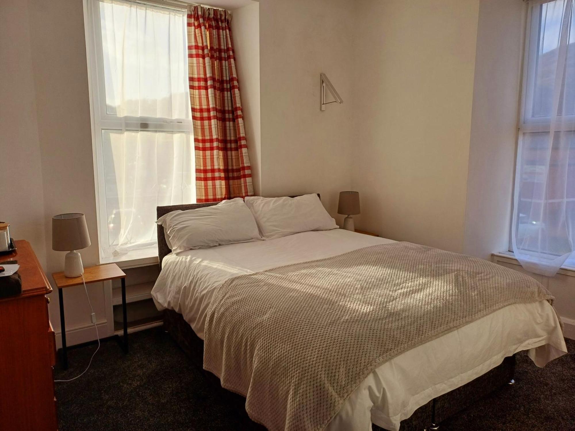 Queens Rooms พอร์ทแมด็อก ห้อง รูปภาพ